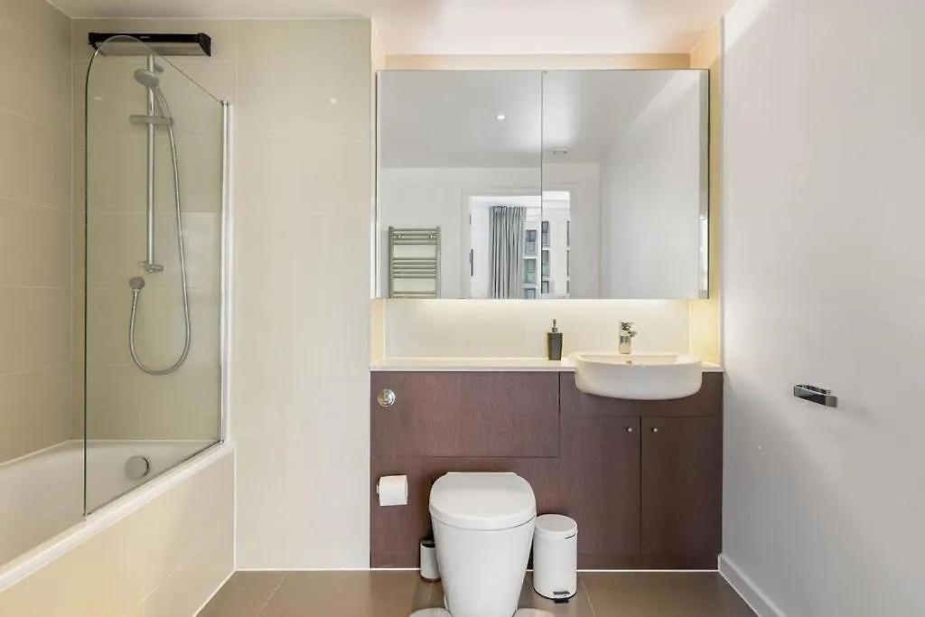 Apartment Luxury 2 Bed Apt In Olympic Village London United Kingdom